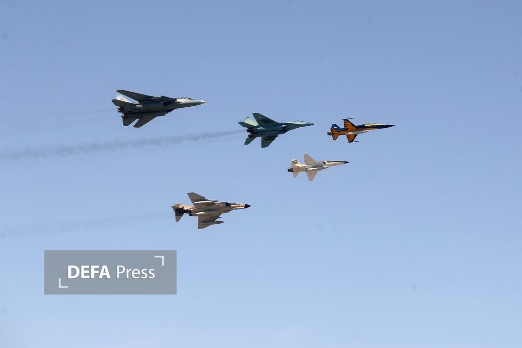 Истребители ВВС ИРИ нанесли удары по базам США.