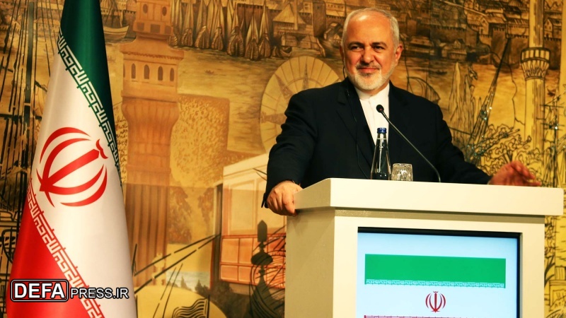 عالمی برادری امریکی پابندیوں کے مقابلے میں ڈٹ جائے، وزیر خارجہ ظریف
