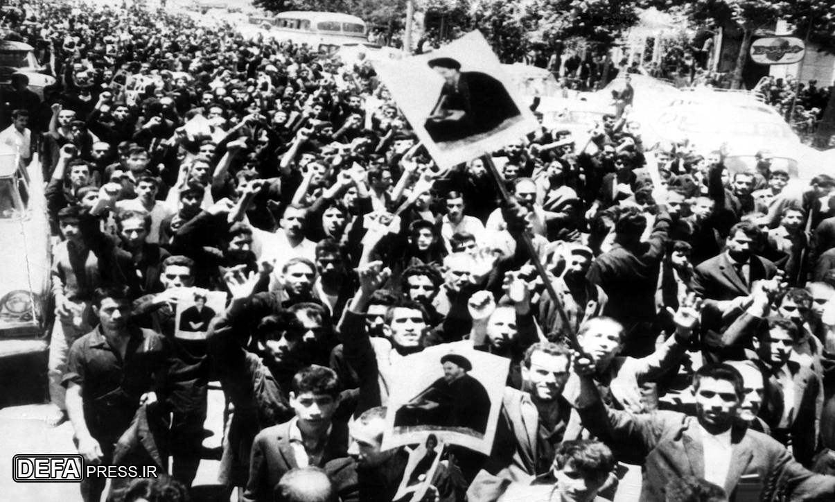 امام خمینی کے انقلاب کا نقطہ عروج - ۱ -