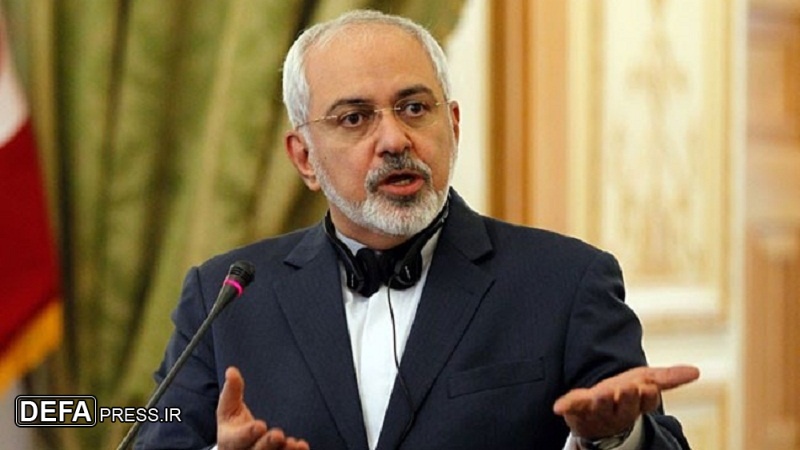 اسلام آباد میں پاک ایران بزنس فورم سے جواد ظریف کا خطاب