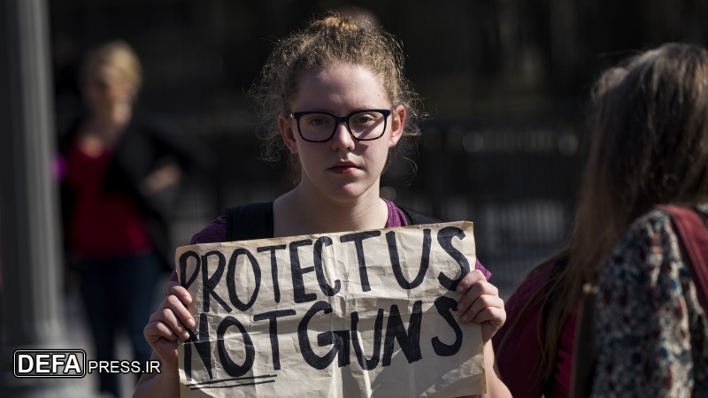 ہتھیار رکھنے کی آزادی کے خلاف امریکی اسکولی طلبا کا احتجاج