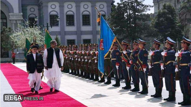 پاکستان کے وزیراعظم افغانستان پہنچ گئے