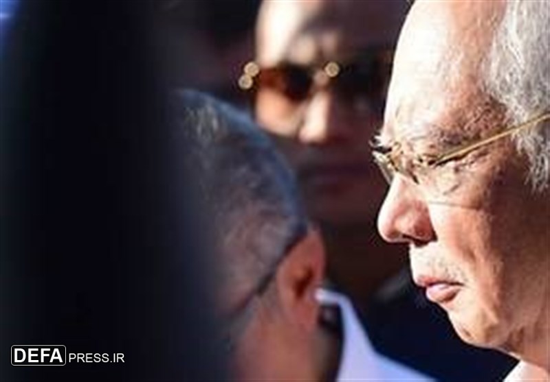 ملائیشیا کے سابق وزیراعظم اربوں روپے کرپشن کے الزامات میں گرفتار