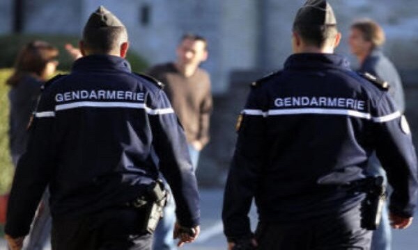 فرانس میں فائرنگ سے تین پولیس اہلکارہلاک