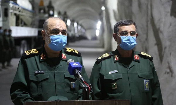 ایرانی سپاہ کا خلیج فارس کے ساحلی علاقے میں زیر زمین میزائلوں کے اڈے کا افتتاح