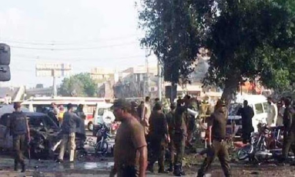 لاہور کے علاقے جوہر ٹاؤن میں بم دھماکے سے 2 افراد ہلاک اور 14 زخمی
