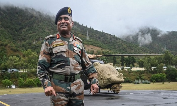 جنرل منوج پانڈے بھارت کے نئے آرمی چیف مقرر