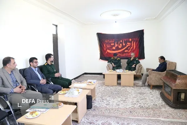 نشست هم اندیشی مدیرکل حفظ آثار دفاع مقدس و فرمانده تیپ ۴۸ فتح کهگیلویه و بویراحمد