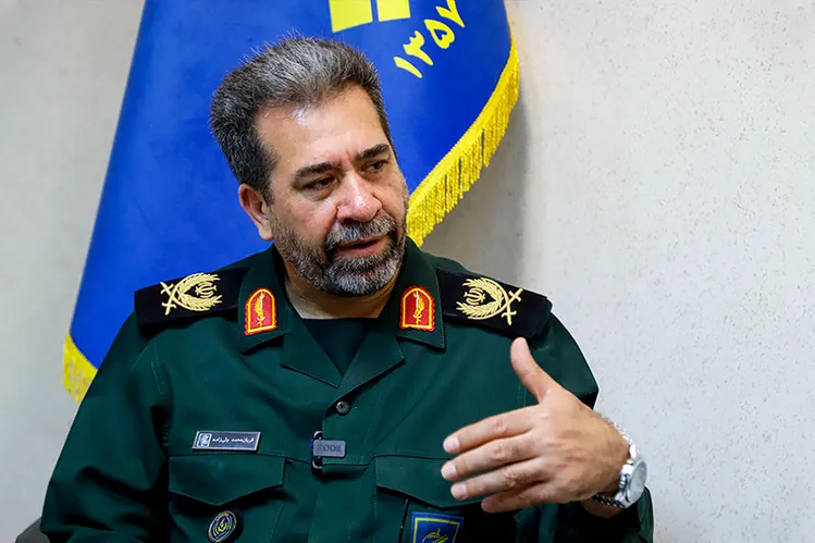 Генерал Вализаде: Америка встала на колени перед иранским народом