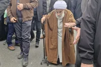 حضور آیت‌الله جنتی در راهپیمایی ۲۲ بهمن تهران