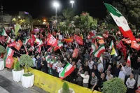 تصاویر/ میدان شهدا، صحنه خشم و انزجار مردم اراک از آمریکا و اسرائیل