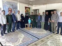 تصاویر/ دیدار سردار رمضان شریف با خانواده سپهبد شهید محمد پاکپور