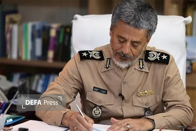 دریادار سیاری درگذشت پدر شهید سپهبد موسوی را تسلیت گفت