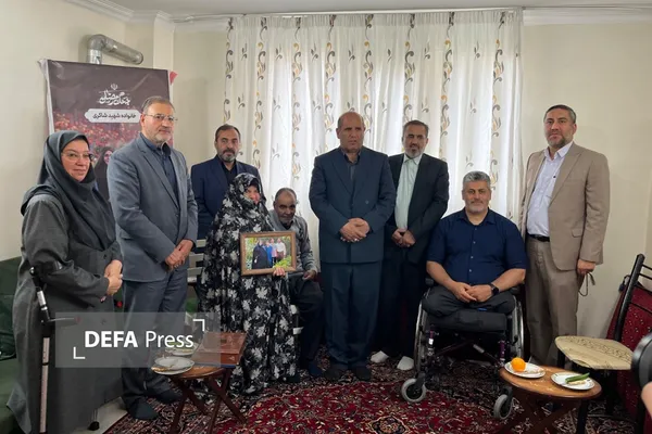 دیدار با خانواده شهیدان شاکری جنگ رمضان