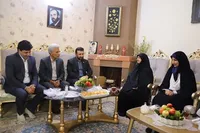 دیدار مدیرکل تعاون، کار و رفاه اجتماعی استان تهران با خانواده شهید والامقام محمدرضا احمدی