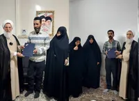 دیدار نماینده فرمانده کل ارتش با خانواده‌های شهدای جنگ رمضان در قم