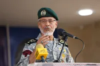 دریادار سیاری: شکست دشمنان در برابر اراده مستحکم ملت ایران/ تسلیم‌ در قاموس ما جایی ندارد