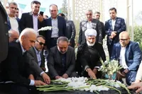 ادای احترام معاون وزیر جهاد کشاورزی به مقام شهید گمنام باغستان قزوین