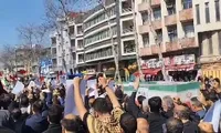 فیلم/ تشییع پیکر شهدای گیلانی جنگ تحمیلی آمریکایی صهیونی از مصلی رشت