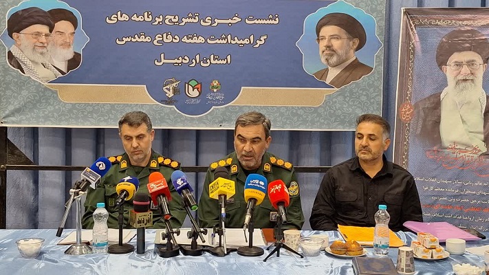 سرهنگ حبیب‌زاده برنامه‌های هفته دفاع مقدس در سطح استان با محوریت فرمانداران و با مشارکت دستگاه‌های اجرایی، پایگاه‌های مقاومت، محلات و اقشار مختلف مردم برگزار می‌شود