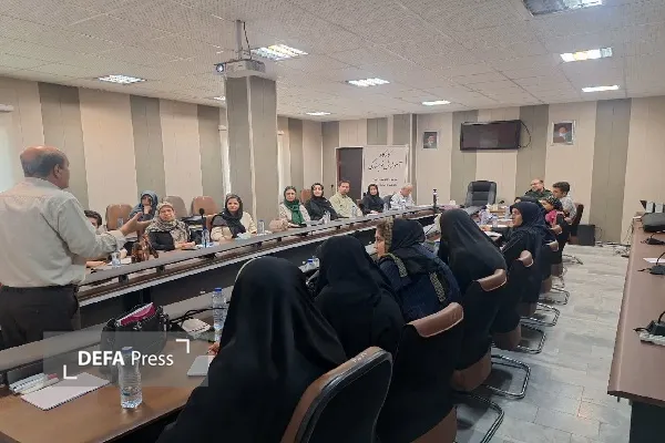 کارگاه آموزش نویسندگی «روایت پایداری» در قروه کردستان برگزار شد کارگاه آموزش نویسندگی «روایت پایداری» در قروه کردستان برگزار شد