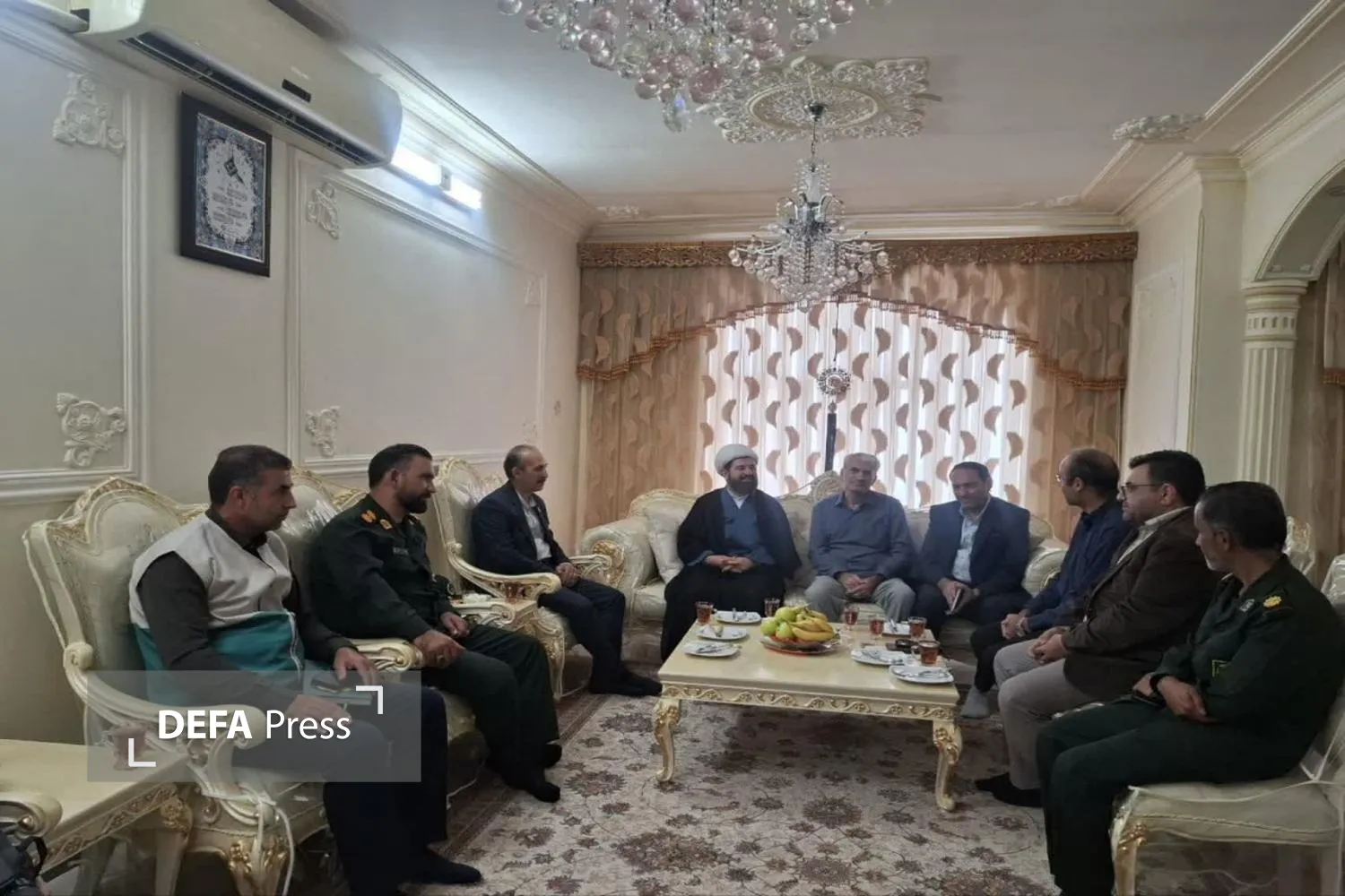 تصاویر/ دیدار مسئولان خراسان شمالی با خانواده معظم شهدا بمناسبت هفته دفاع مقدس