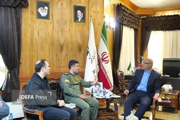نشست فرمانده پایگاه هوانیروز کرمانشاه با استاندار