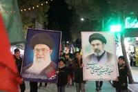 تصاویر/ مردم این شهر همچنان پای کارند