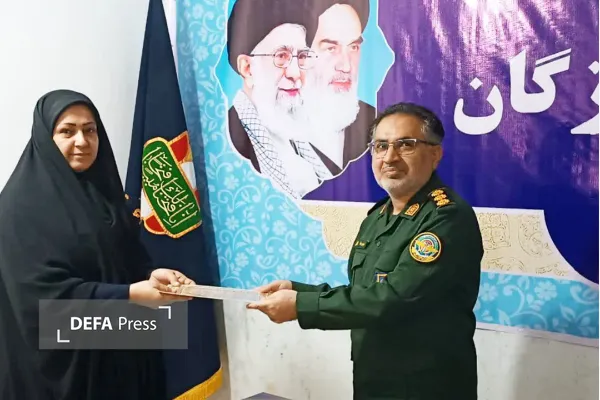 تجلیل از رسانهها و فعالان حوزه کتاب و روایتگری دفاع مقدس در هرمزگان تجلیل از رسانهها و فعالان حوزه کتاب و روایتگری دفاع مقدس در هرمزگان