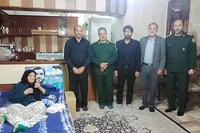 دیدار سرهنگ جوان با خانواده شهدا در تربت حیدریه+ تصاویر
