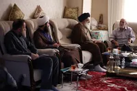 دیدار نماینده ولی‌فقیه در البرز با خانواده شهدای جنگ رمضان