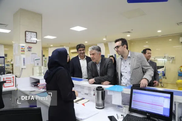 بازدید معاون درمان وزیر بهداشت از مجتمع آموزشیدرمانی پیامبر اعظم(ص) بندرعباس بازدید معاون درمان وزیر بهداشت از مجتمع آموزشیدرمانی پیامبر اعظم(ص) بندرعباس