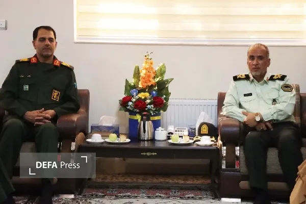 دیدار فرمانده انتظامی خراسان جنوبی با فرمانده جدید سپاه انصارالرضا (ع)