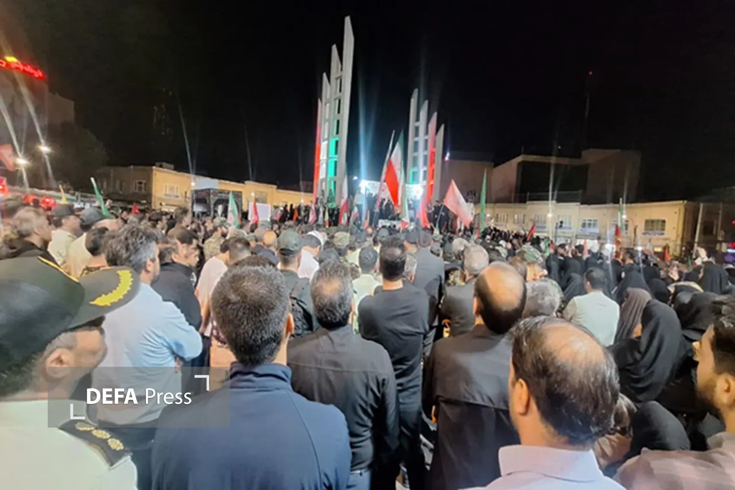 تصاویر/ مراسم وداع با پیکر مطهر شهید «مجید بهرامی»