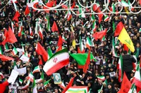 تصاویر/ اجتماع نوجوانان تبریزی در بیعت با رهبر معظم انقلاب