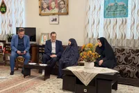 دیدار رئیس بنیاد شهید با خانواده شهیدان دباغ‌زاده