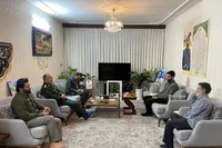 دیدار سرهنگ جوان با خانواده شهیدان «امیر علیزاده» و «سجاد صیامی» در مشهد+ تصاویر