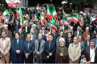 فیلم/ تجمع شبانه مردم سنندج در حمایت از ایران اسلامی همچنان ادامه دارد