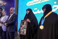قهرمان تبریزی نخستین مدال آسیایی خود را به خانواده شهید هادی فرزانه اهدا کرد