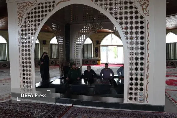 ادای احترام مدیرکل حفظ آثار دفاع مقدس مازندران به شهدای گمنام نکا+ تصاویر
