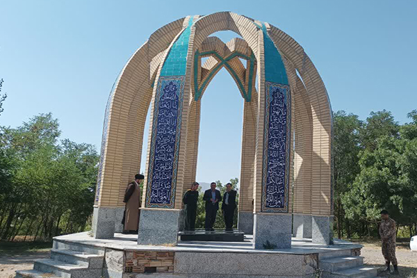 بازدید مدیرکل حفظ آثار اردبیل از یادمان شهید گمنام کورائیم/ افتتاح یادمان در هفته دفاع مقدس بازدید مدیرکل حفظ آثار اردبیل از یادمان شهید گمنام کورائیم/ افتتاح یادمان در هفته دفاع مقدس