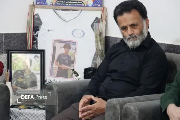 همسفر با رهبر شهید/ «مهتاب» از شهید فوتبالیست چپ پا روایت می‌کند