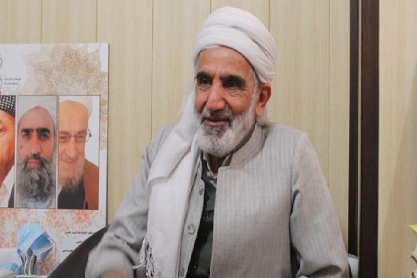 امام جمعه سنندج: وحدت ملی کلید پیروزی در برابر دشمنان است امام جمعه سنندج: وحدت ملی کلید پیروزی در برابر دشمنان است