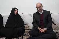 دیدار استاندار کرمانشاه با خانواده شهید «جمشیدی» و جانباز ۳۰ درصد «امیری»