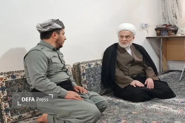 نماینده ولی فقیه کردستان با علمای اهلسنت منطقه کلاترزان سنندج دیدار کرد نماینده ولی فقیه کردستان با علمای اهلسنت منطقه کلاترزان سنندج دیدار کرد