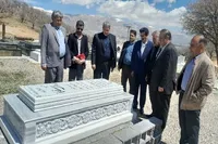 ادای احترام مدیرکل تعاون، کار و رفاه اجتماعی کهگیلویه و بویراحمد بر مزار شهیده «پوران قلی‌پور»