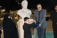 رونمایی از سردیس شهید مدافع حرم «غلامرضا لنگری‌زاده» در بوستان جهان‌آرای کرمان+ تصاویر