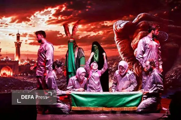 اجرای مستند نمایش «قائد» در آمل+ تصاویر