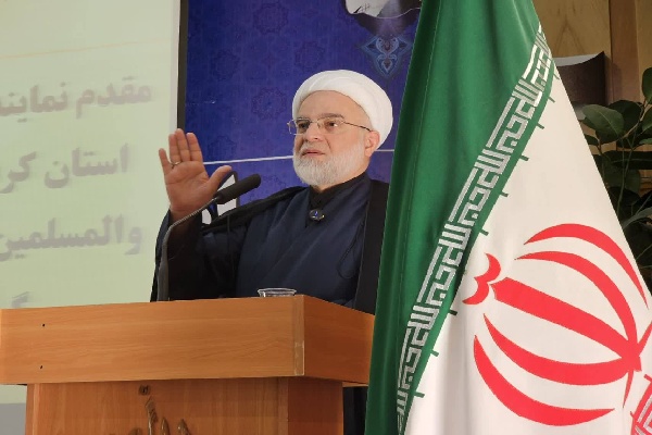 امام جمعه باید نماد مردم‌داری و مطالبه‌گری مسئولانه باشد و از رفتار تنش‌زا پرهیز کند