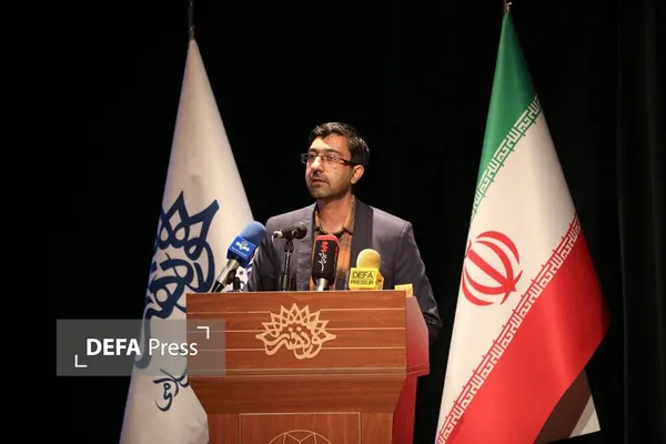 ادبیات پایداری میدان جهاد علمی و فرهنگی است